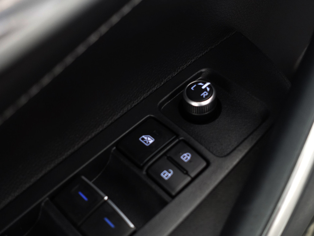 
Toyota Corolla Touring Sports 1.8 Hybrid Active Aut- Camera, Park Assist, Led, Ada Cruise, Clima, Trekhaak vol									