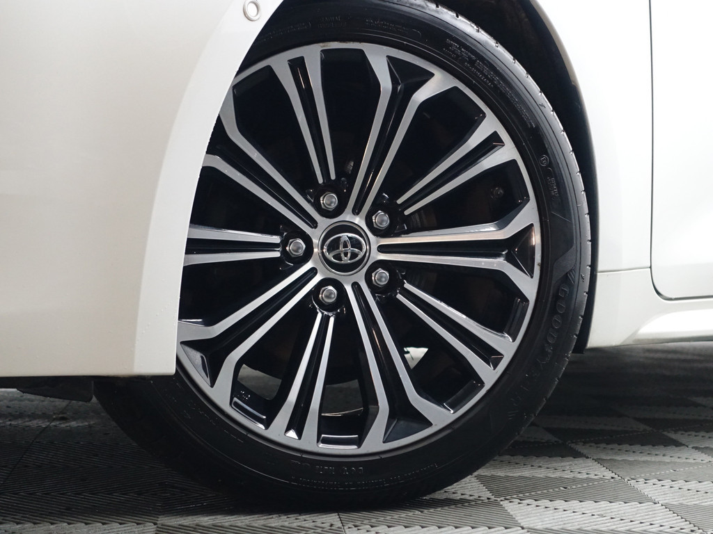 
Toyota Corolla Touring Sports 1.8 Hybrid Executive Aut- Head Up, Virtual cockpit, Stoelverwarming, Carplay, Park Pilot, Park Assist, Camera vol									