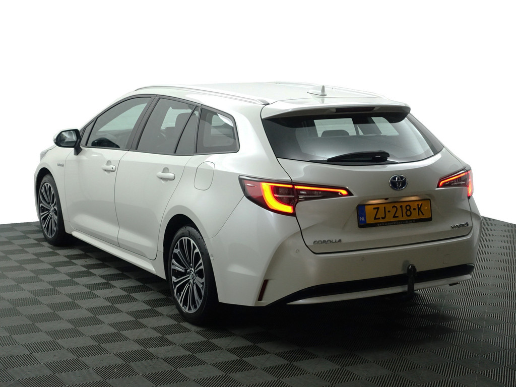 
Toyota Corolla Touring Sports 1.8 Hybrid Executive Aut- Head Up, Virtual cockpit, Stoelverwarming, Carplay, Park Pilot, Park Assist, Camera vol									