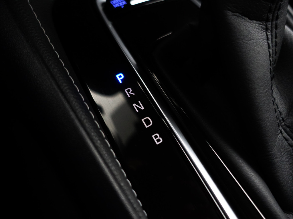 
Toyota Corolla Touring Sports 1.8 Hybrid Executive Aut- Head Up, Virtual cockpit, Stoelverwarming, Carplay, Park Pilot, Park Assist, Camera vol									