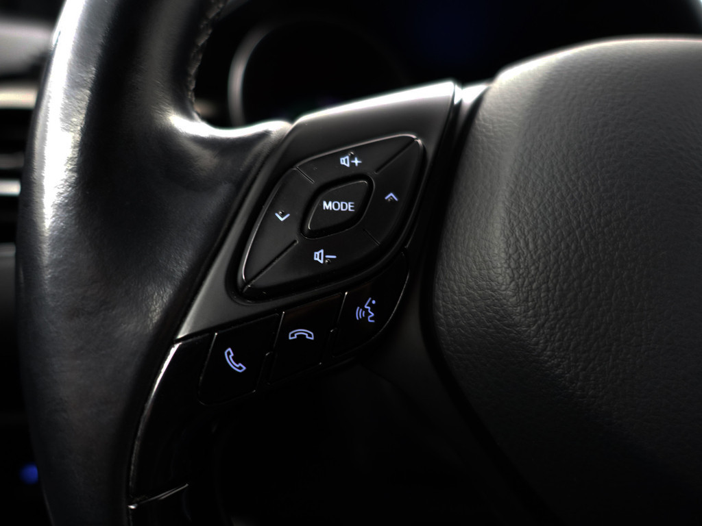 
								Toyota C-HR 1.8 Hybrid Dynamic Sport+ Aut- Two Tone, Camera, Xenon Led, Ada Cruise, Stoelverwarming, Comfort Interieur vol									