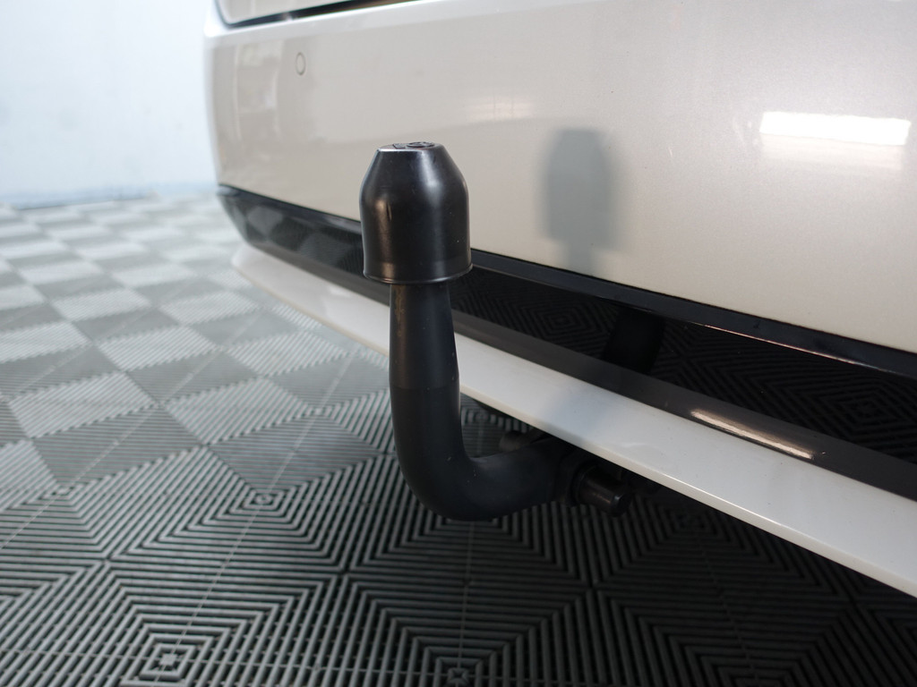 
Toyota Corolla Touring Sports 1.8 Hybrid Executive Aut- Head Up, Virtual cockpit, Stoelverwarming, Carplay, Park Pilot, Park Assist, Camera vol									