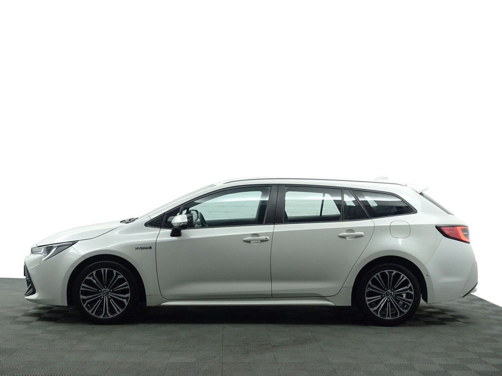 
Toyota Corolla Touring Sports 1.8 Hybrid Executive Aut- Head Up, Virtual cockpit, Stoelverwarming, Carplay, Park Pilot, Park Assist, Camera vol									