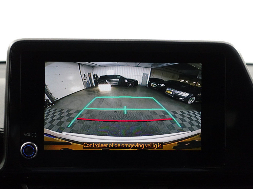 
Toyota C-HR 1.8 Hybrid Dynamic Sport Aut- Full Maxton Design, Two Tone, Smoke PPF, Xenon Led, Camera, Carplay vol									