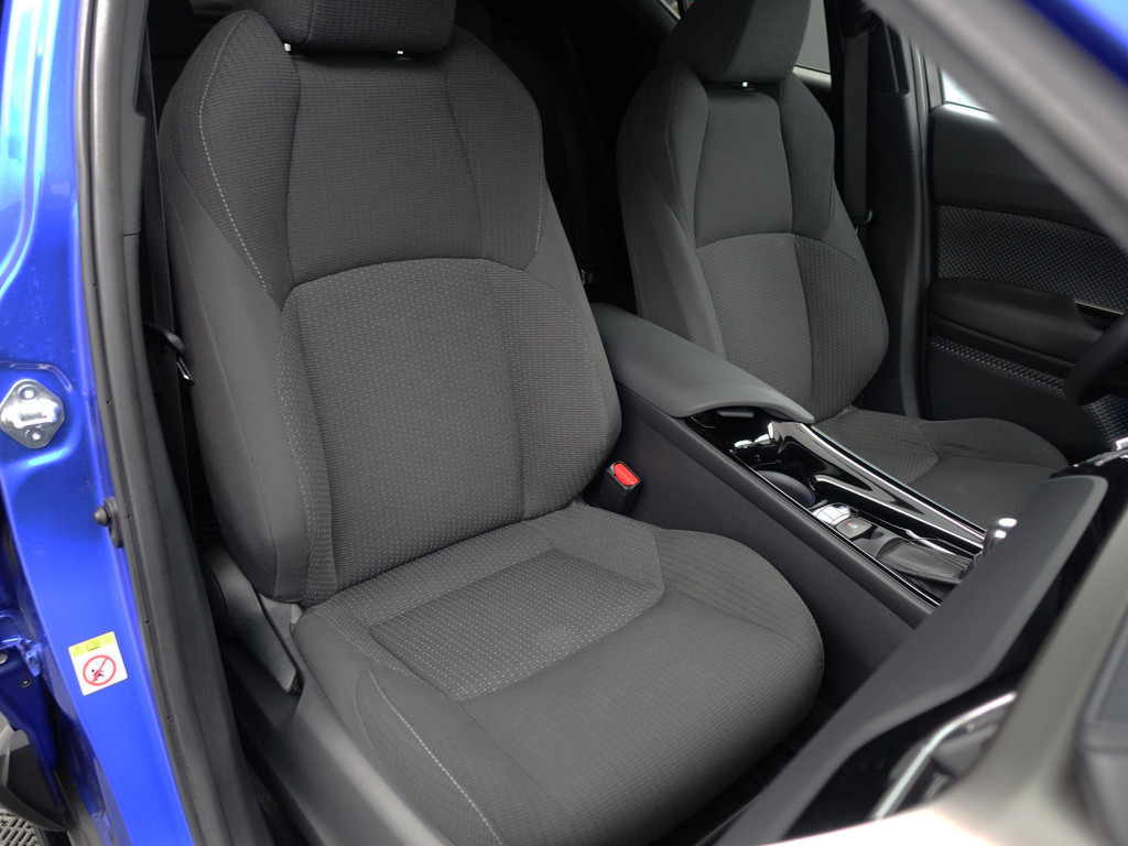 
								Toyota C-HR 1.8 Hybrid Dynamic Sport+ Aut- Two Tone, Camera, Xenon Led, Ada Cruise, Stoelverwarming, Comfort Interieur vol									