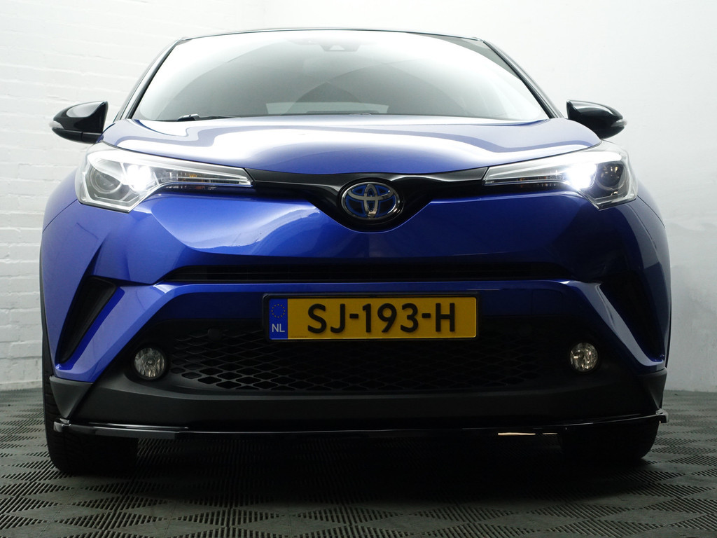 
								Toyota C-HR 1.8 Hybrid Dynamic Sport+ Aut- Two Tone, Camera, Xenon Led, Ada Cruise, Stoelverwarming, Comfort Interieur vol									