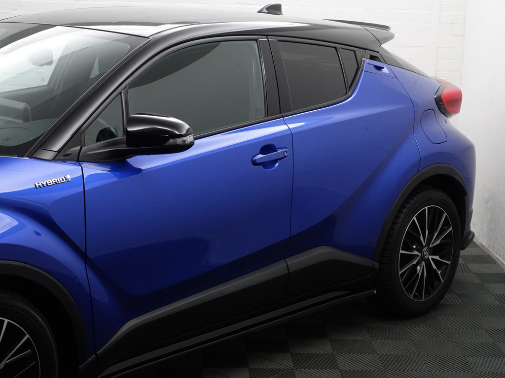 
								Toyota C-HR 1.8 Hybrid Dynamic Sport+ Aut- Two Tone, Camera, Xenon Led, Ada Cruise, Stoelverwarming, Comfort Interieur vol									