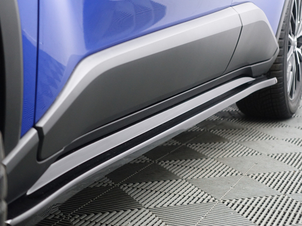 
								Toyota C-HR 1.8 Hybrid Dynamic Sport+ Aut- Two Tone, Camera, Xenon Led, Ada Cruise, Stoelverwarming, Comfort Interieur vol									