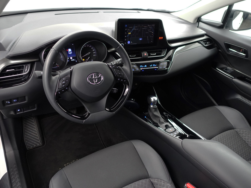 
Toyota C-HR 1.8 Hybrid Dynamic Sport Aut- Full Maxton Design, Two Tone, Smoke PPF, Xenon Led, Camera, Carplay vol									