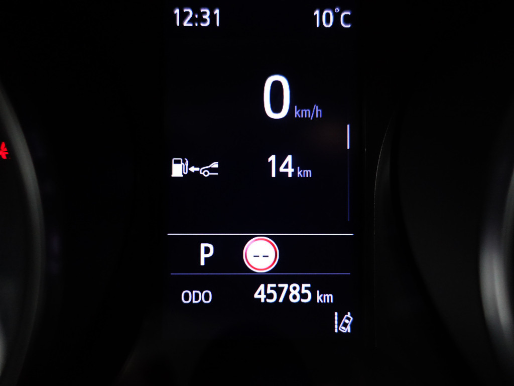 
Toyota C-HR 1.8 Hybrid Dynamic Sport Aut- Full Maxton Design, Two Tone, Smoke PPF, Xenon Led, Camera, Carplay vol									