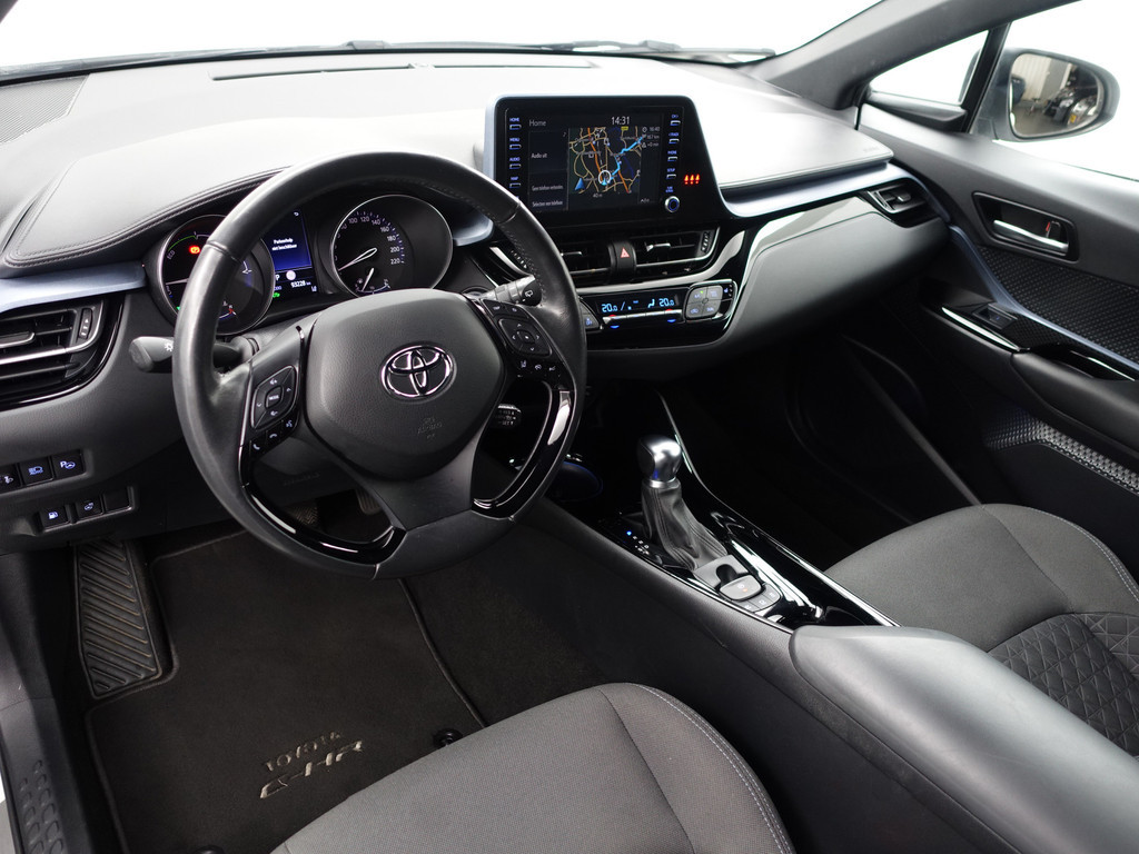 
								Toyota C-HR 1.8 Hybrid Executive Aut- Two Tone, Camera, Ada Cruise, Stoelverwarming, JBL Audio, Comfort Interieur vol									