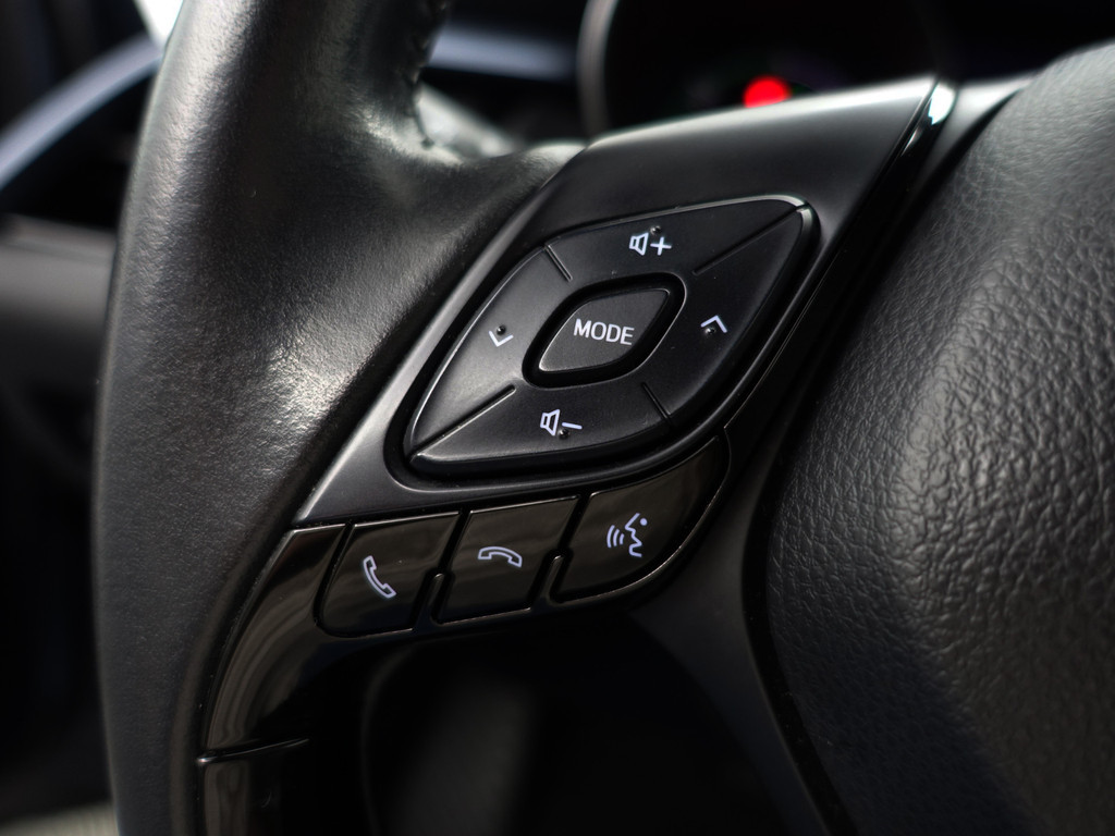 
								Toyota C-HR 1.8 Hybrid Executive Aut- Two Tone, Camera, Ada Cruise, Stoelverwarming, JBL Audio, Comfort Interieur vol									