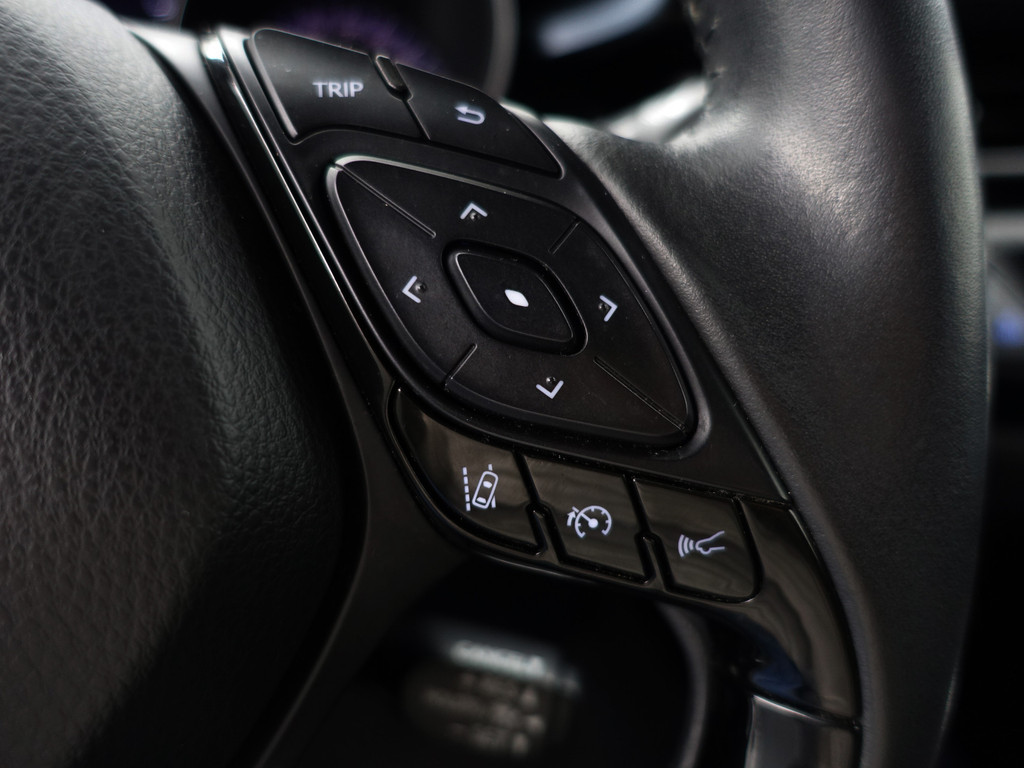 
								Toyota C-HR 1.8 Hybrid Executive Aut- Two Tone, Camera, Ada Cruise, Stoelverwarming, JBL Audio, Comfort Interieur vol									