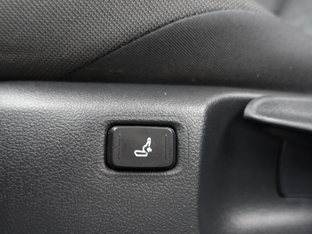 
								Toyota C-HR 1.8 Hybrid Executive Aut- Two Tone, Camera, Ada Cruise, Stoelverwarming, JBL Audio, Comfort Interieur vol									