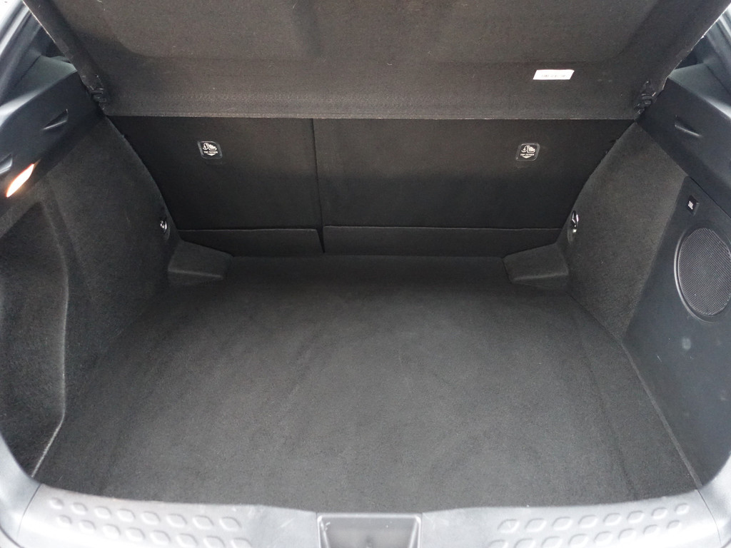 
								Toyota C-HR 1.8 Hybrid Executive Aut- Two Tone, Camera, Ada Cruise, Stoelverwarming, JBL Audio, Comfort Interieur vol									
