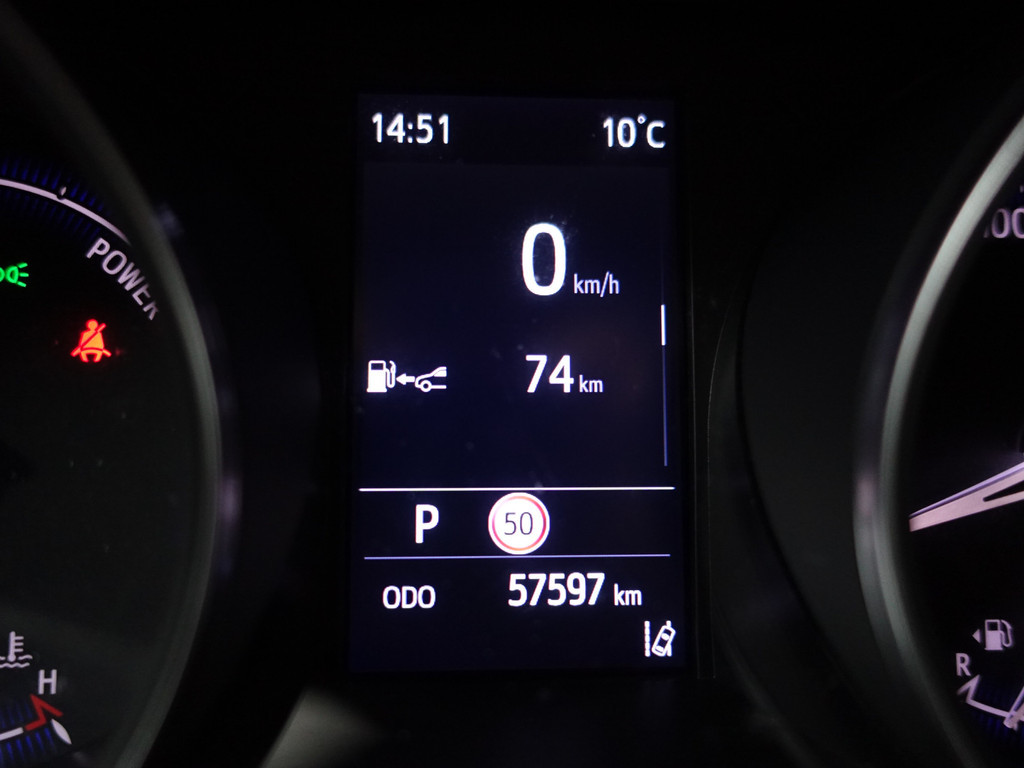 
								Toyota C-HR 1.8 Hybrid Executive Aut- Two Tone, Camera, Ada Cruise, Stoelverwarming, JBL Audio, Comfort Interieur vol									