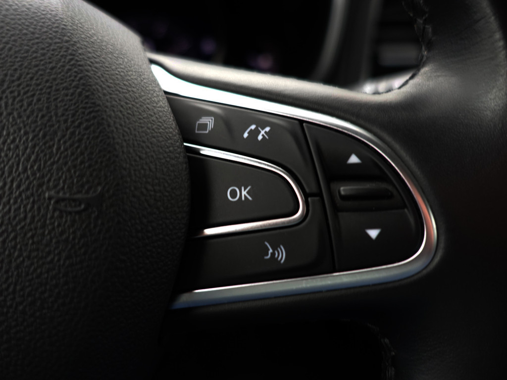 
Renault Mégane 1.3 TCe 165pk Bose Aut- Head Up, Sfeerverlichting, Bose Audio, Ada Cruise, Xenon Led, Sport Interieur vol									