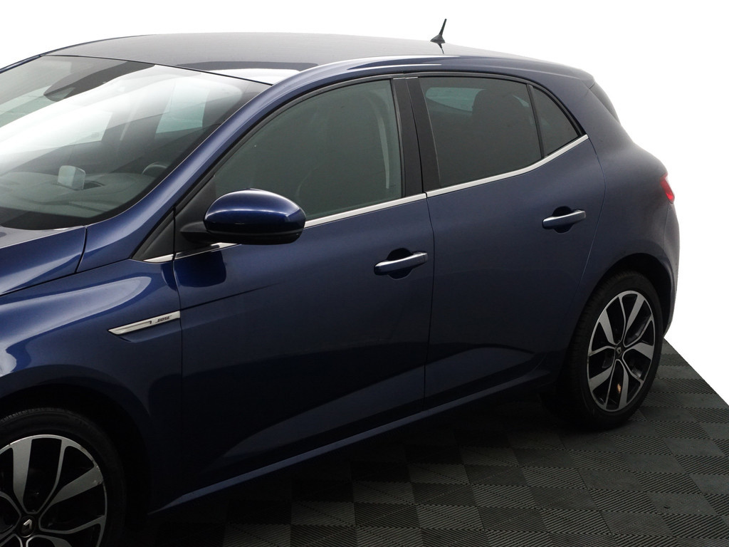 
Renault Mégane 1.3 TCe 165pk Bose Aut- Head Up, Sfeerverlichting, Bose Audio, Ada Cruise, Xenon Led, Sport Interieur vol									