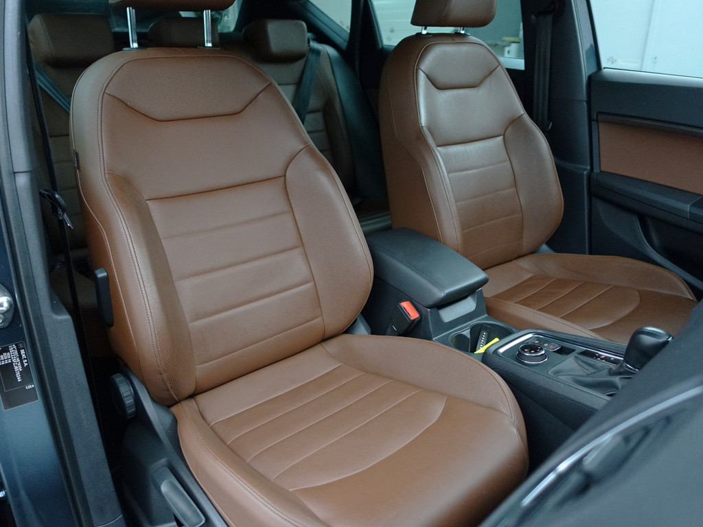 
								Seat Ateca 1.5 TSI Xcellence Aut- Standkachel, Panodak, Sfeerverlichting, Xenon Led, Dynamic Select, Camera vol									