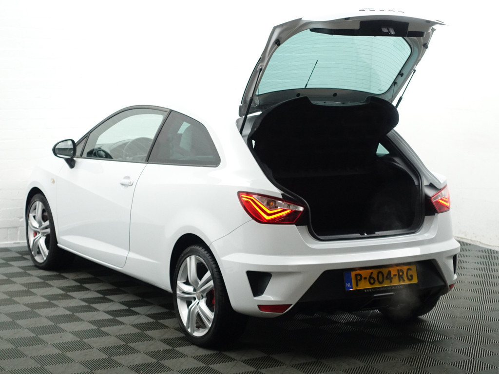 
Seat Ibiza SC 1.4 TSI Cupra 180PK Aut- Xenon Led, Navi, Clima, Cruise, Privacy Glass, Sport Brakes vol									