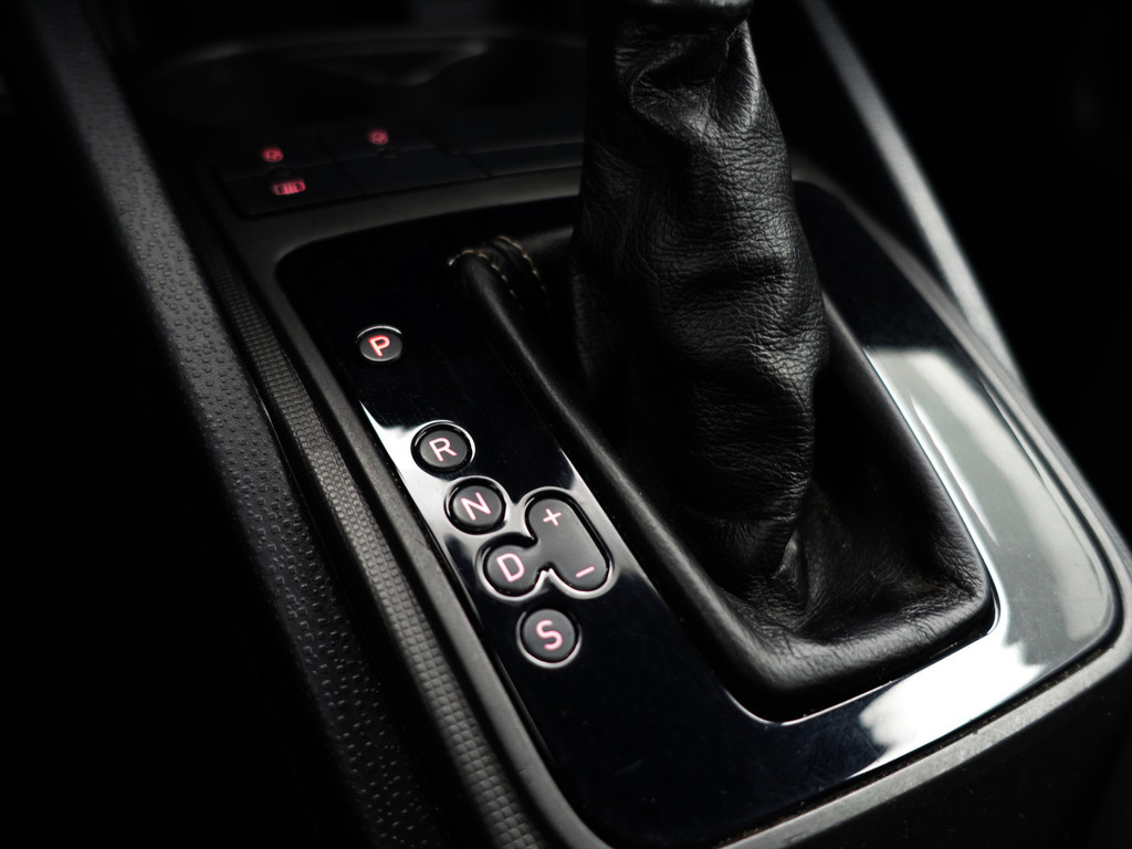 
Seat Ibiza SC 1.4 TSI Cupra 180PK Aut- Xenon Led, Navi, Clima, Cruise, Privacy Glass, Sport Brakes vol									