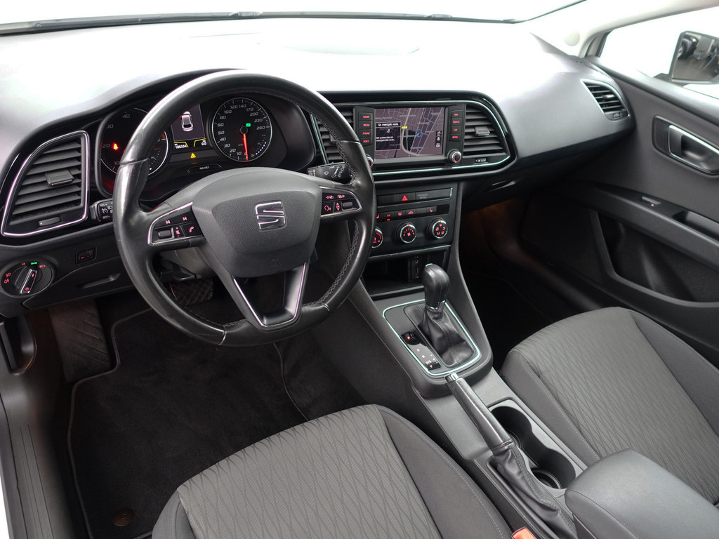 
								Seat Leon 1.6 TDI Connect Aut- Park Assist, Navi, Cruise, Stoelverwarming, Clima vol									