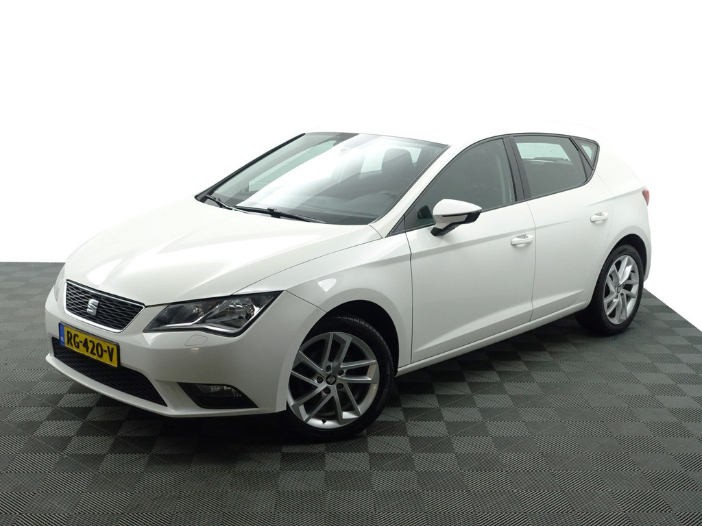 
								Seat Leon 1.6 TDI Connect Aut- Park Assist, Navi, Cruise, Stoelverwarming, Clima vol									