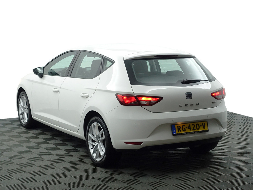 
								Seat Leon 1.6 TDI Connect Aut- Park Assist, Navi, Cruise, Stoelverwarming, Clima vol									