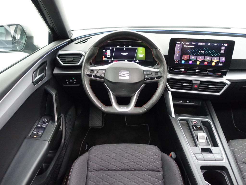 
Seat Leon Sportstourer 1.5 eTSI FR Launch Edition Aut- Panodak, Beats Audio, Stuur/Stoelverwarming, Sfeerverlichting, Ada Cruise, Carplay vol									