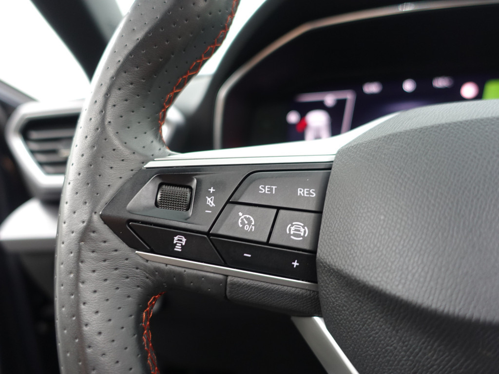 
Seat Leon Sportstourer 1.5 eTSI FR Launch Edition Aut- Panodak, Beats Audio, Stuur/Stoelverwarming, Sfeerverlichting, Ada Cruise, Carplay vol									