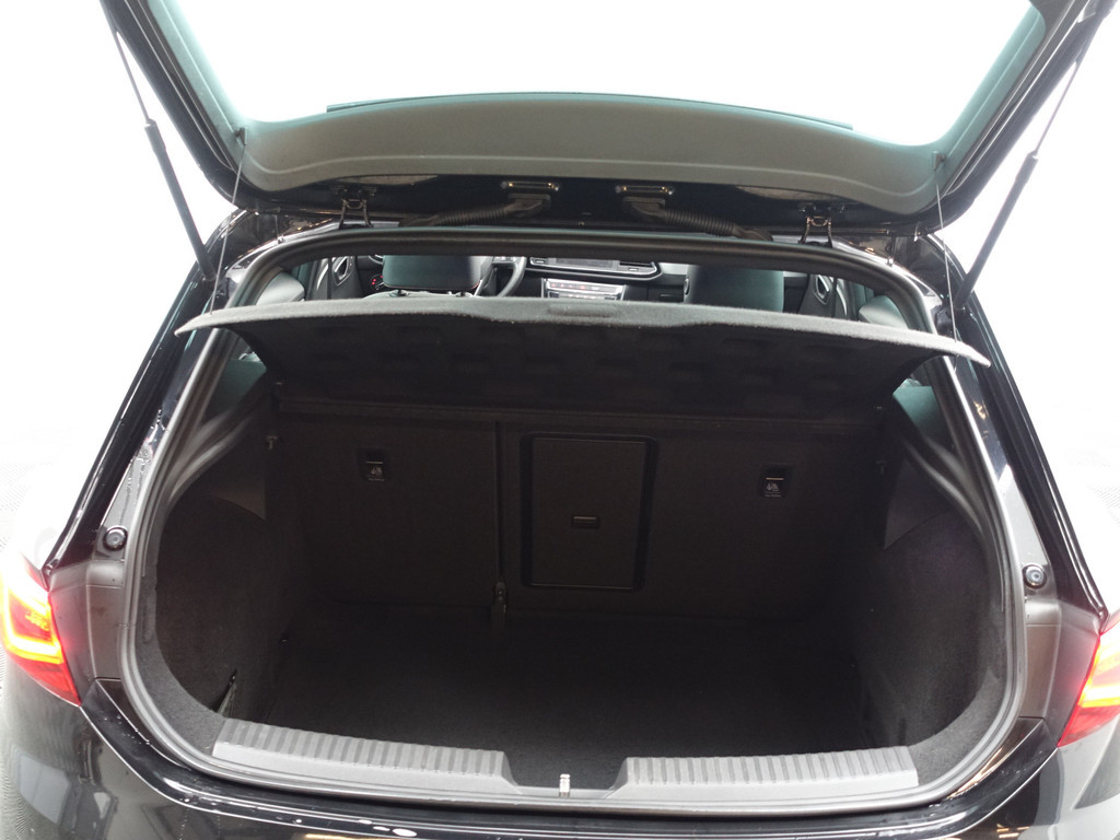 
Seat Leon 1.5 TSI 150Pk FR Blackline- Panodak, Sfeerverlichting, Carplay, Keyless, Dynamic Select, Sport Interieur vol									