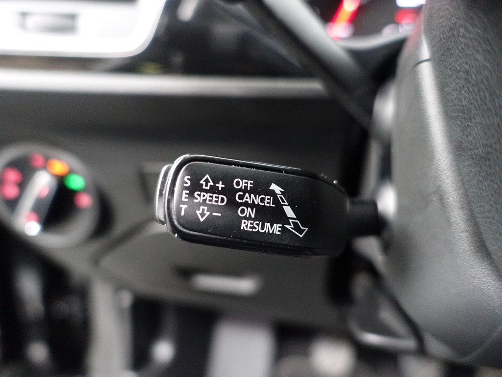 
Seat Leon 1.5 TSI 150Pk FR Blackline- Panodak, Sfeerverlichting, Carplay, Keyless, Dynamic Select, Sport Interieur vol									