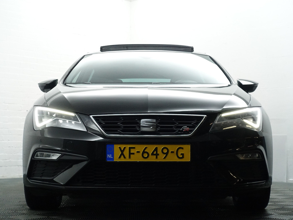 
Seat Leon 1.5 TSI 150Pk FR Blackline- Panodak, Sfeerverlichting, Carplay, Keyless, Dynamic Select, Sport Interieur vol									