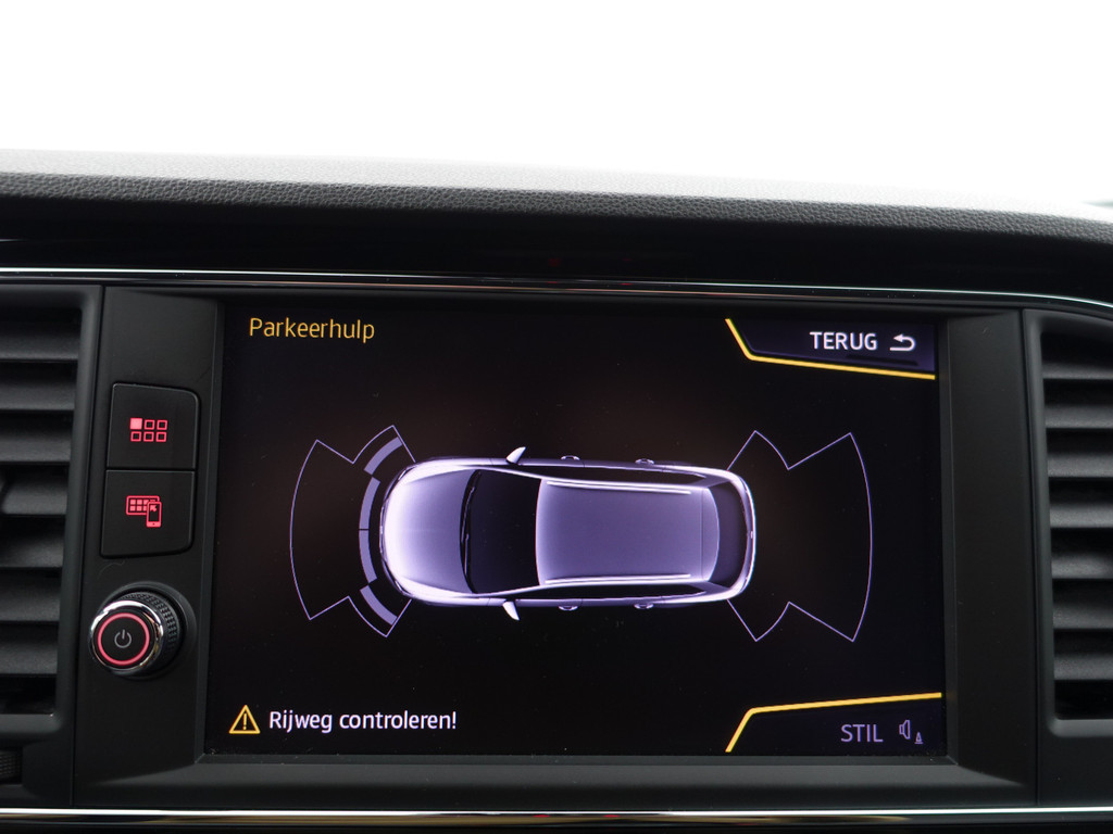 
								Seat León ST 1.8 TSI 180pk FR Intense- CarPlay, Sfeerverlichting, Xenon Led, Dynamic Select, Keyless, Park Assist vol									