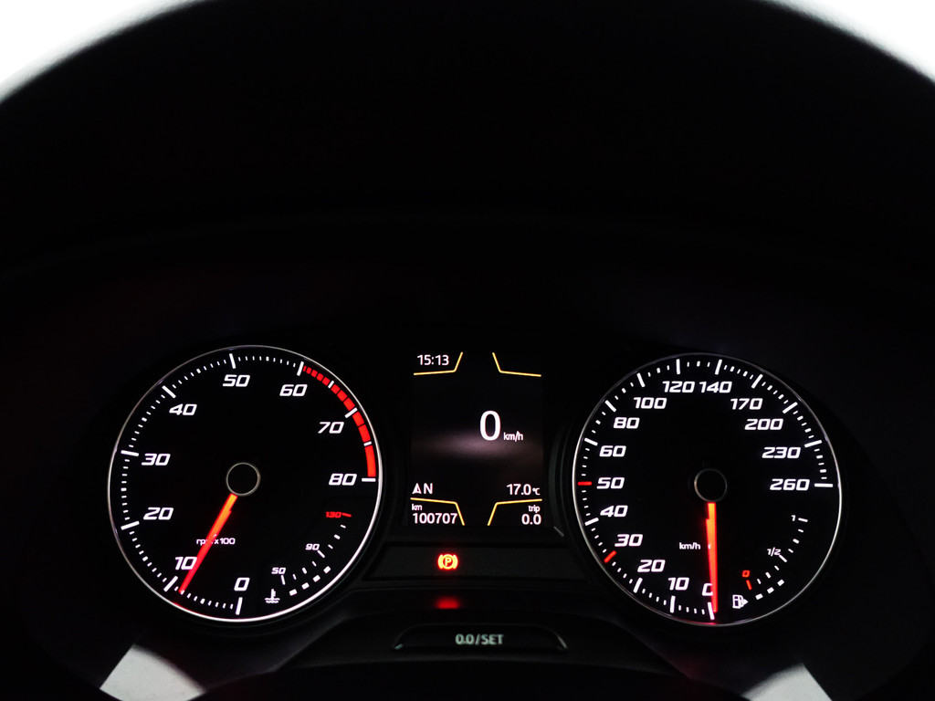 
								Seat León ST 1.8 TSI 180pk FR Intense- CarPlay, Sfeerverlichting, Xenon Led, Dynamic Select, Keyless, Park Assist vol									