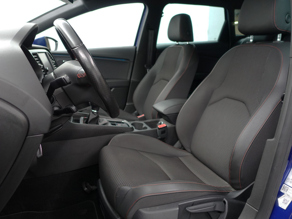 
								Seat León ST 1.8 TSI 180pk FR Intense- CarPlay, Sfeerverlichting, Xenon Led, Dynamic Select, Keyless, Park Assist vol									