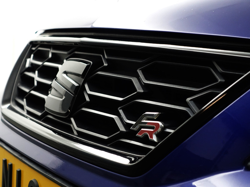 
								Seat León ST 1.8 TSI 180pk FR Intense- CarPlay, Sfeerverlichting, Xenon Led, Dynamic Select, Keyless, Park Assist vol									