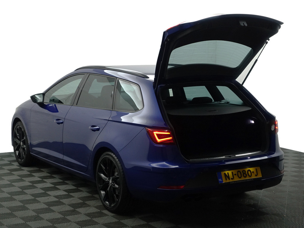 
								Seat León ST 1.8 TSI 180pk FR Intense- CarPlay, Sfeerverlichting, Xenon Led, Dynamic Select, Keyless, Park Assist vol									