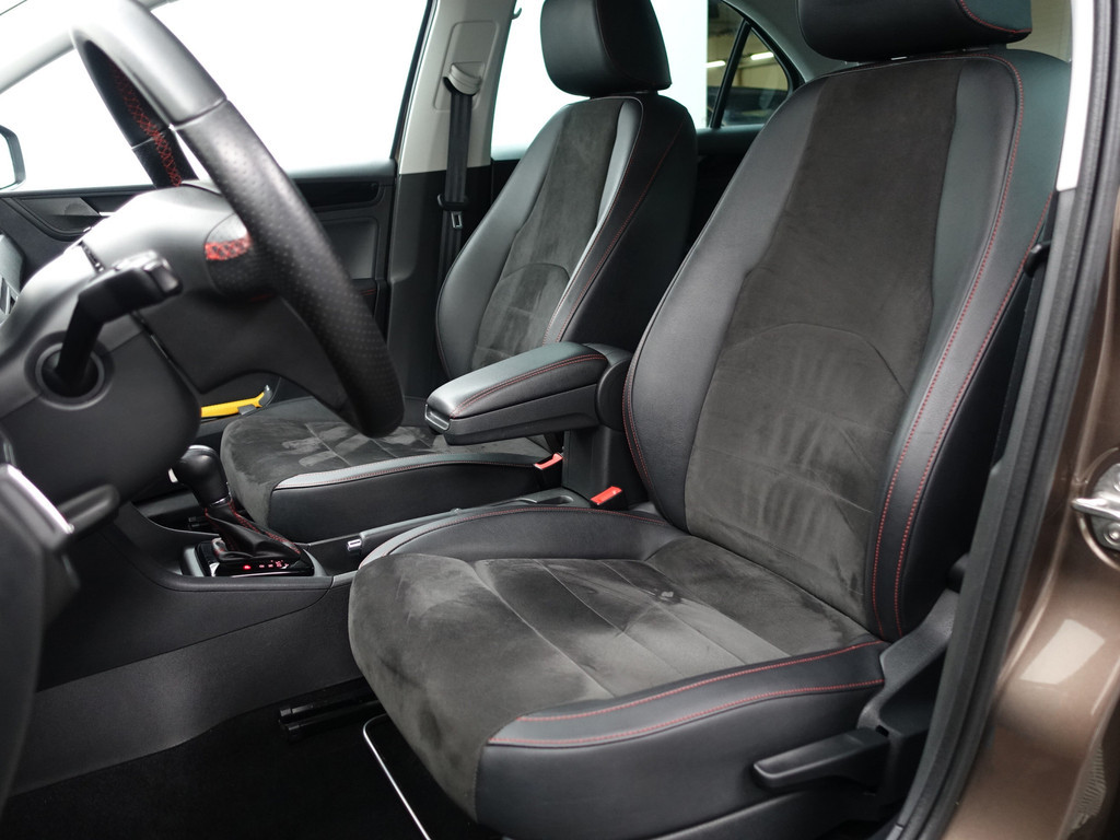 
Seat Toledo 1.4 TSI FR Business Intense Aut- Alcantara Sport Interieur, Camera, Sfeerverlichting, Xenon Led, Carplay, Stoelverwarming vol									