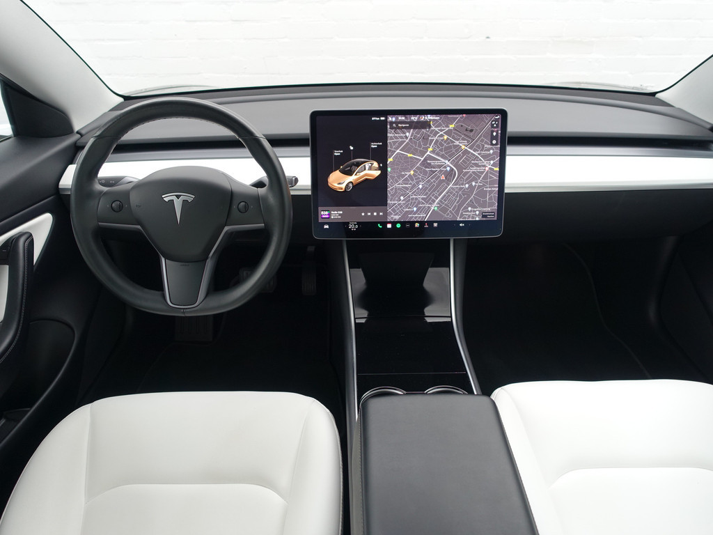 
Tesla Model 3 Long Range 75KWH- Panoramadak, Autopilot, Connectiviteit, Wit Leder, Stoelverwarming vol									