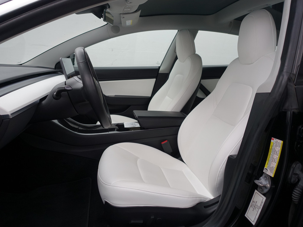 
Tesla Model 3 Long Range 75KWH- Panoramadak, Autopilot, Connectiviteit, Wit Leder, Stoelverwarming vol									