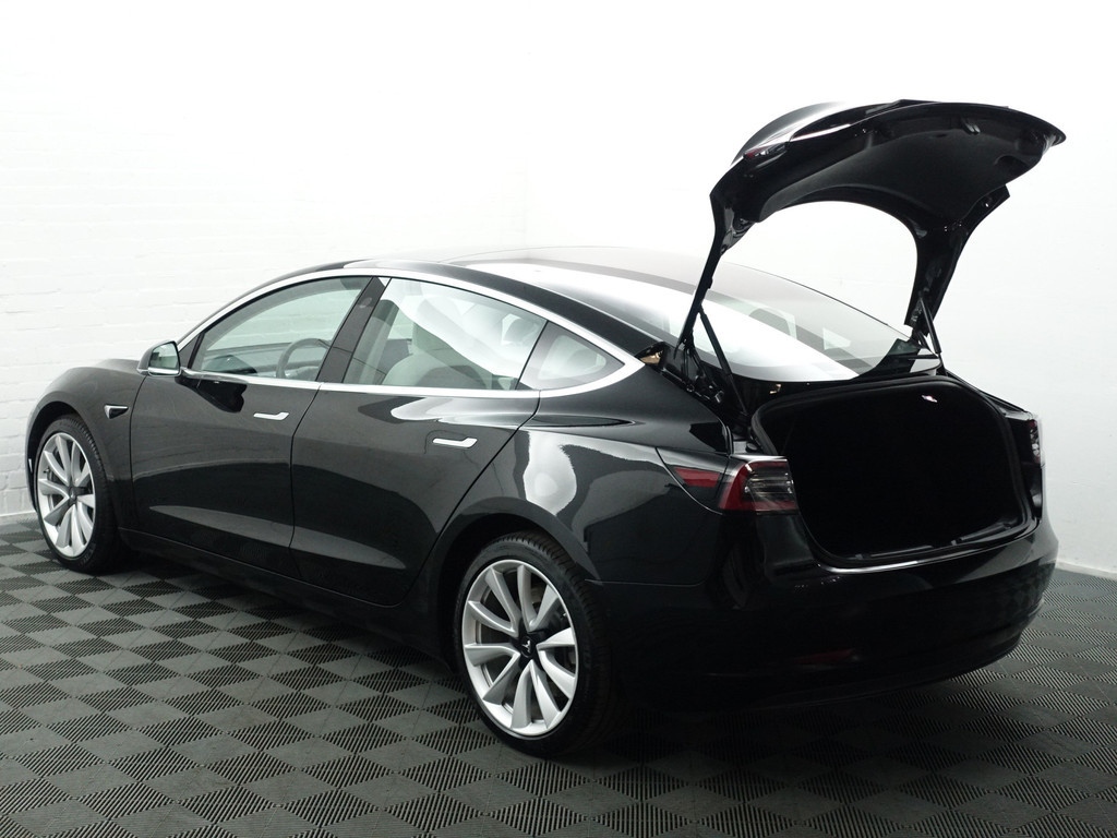 
Tesla Model 3 Long Range 75KWH- Panoramadak, Autopilot, Connectiviteit, Wit Leder, Stoelverwarming vol									