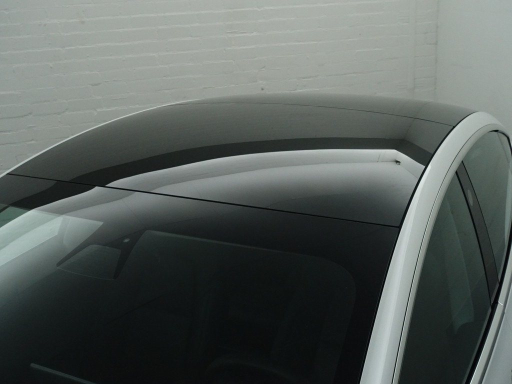 
								Tesla Model 3 Long Range Aut- Panodak, Stoelverwarming, Leder Interieur, 360 Camera, Xenon Led vol									