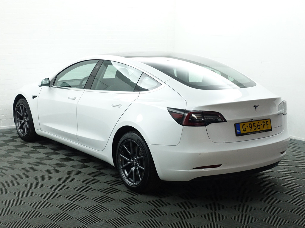 
								Tesla Model 3 Long Range Aut- Panodak, Stoelverwarming, Leder Interieur, 360 Camera, Xenon Led vol									