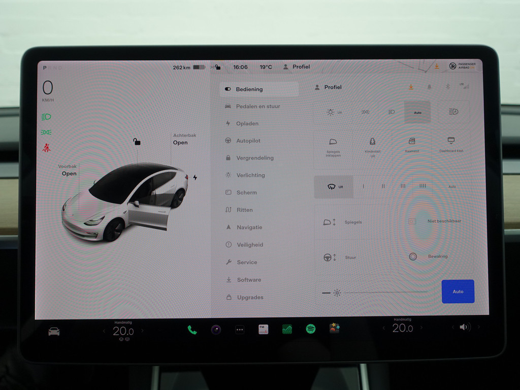 
								Tesla Model 3 Long Range Aut- Panodak, Stoelverwarming, Leder Interieur, 360 Camera, Xenon Led vol									