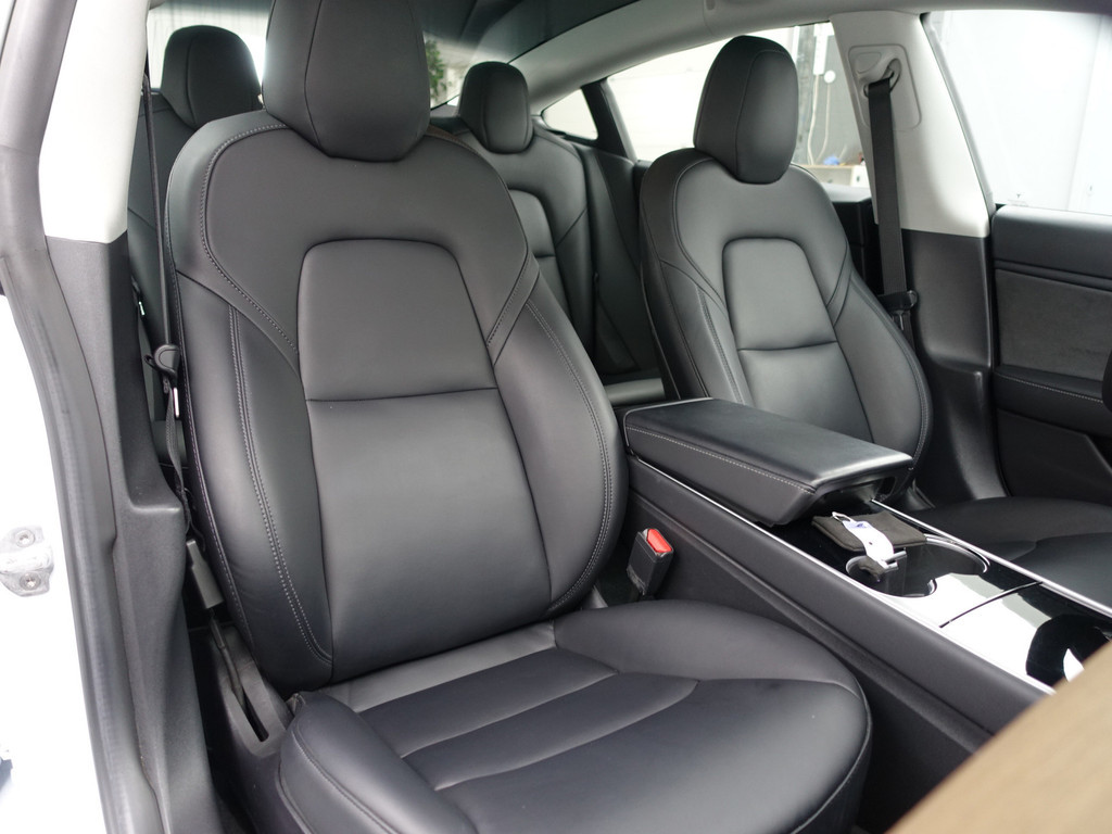 
								Tesla Model 3 Long Range Aut- Panodak, Stoelverwarming, Leder Interieur, 360 Camera, Xenon Led vol									