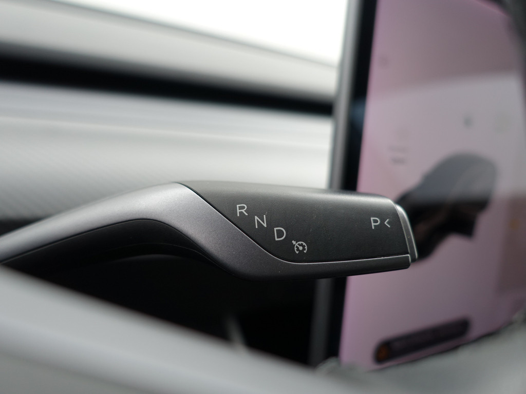 
								Tesla Model 3 Long Range Performance Edition- Carbon Interieur Afwerking, Full Self Driving, Connectiviteit, Xenon Led, Panodak vol									