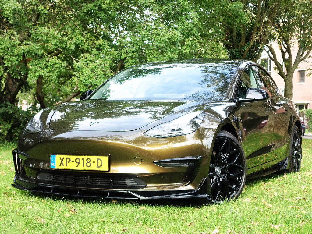 
								Tesla Model 3 Long Range Performance Edition- Carbon Interieur Afwerking, Full Self Driving, Connectiviteit, Xenon Led, Panodak vol									