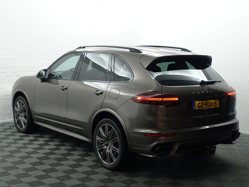 
Porsche Cayenne 3.0 S E-Hybrid- Memory Seats, Bose Audio, Leder Interieur Afwerking, Elek Trekhaak, Park Assist vol									