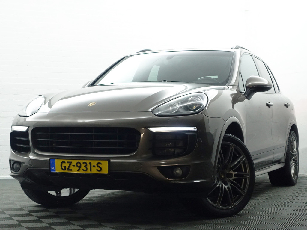 
Porsche Cayenne 3.0 S E-Hybrid- Memory Seats, Bose Audio, Leder Interieur Afwerking, Elek Trekhaak, Park Assist vol									